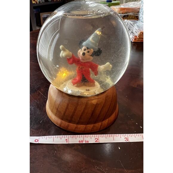 First Limited Edition Disney Crystal Snow Globe Collection Mickey Mouse Stars - Picture 10 of 11